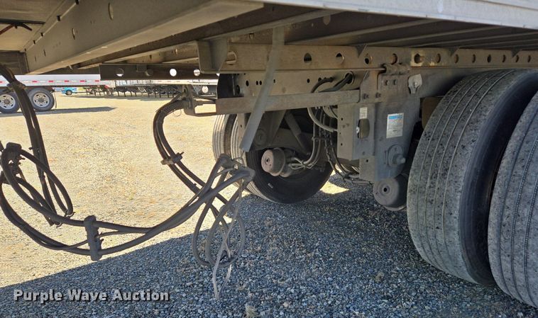 image for item DX1458 2007 Utility Trailer refrigerated van trailer