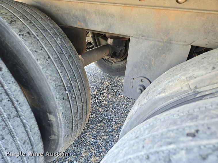 image for item DX1458 2007 Utility Trailer refrigerated van trailer