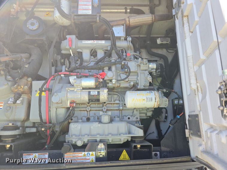 image for item DX1458 2007 Utility Trailer refrigerated van trailer