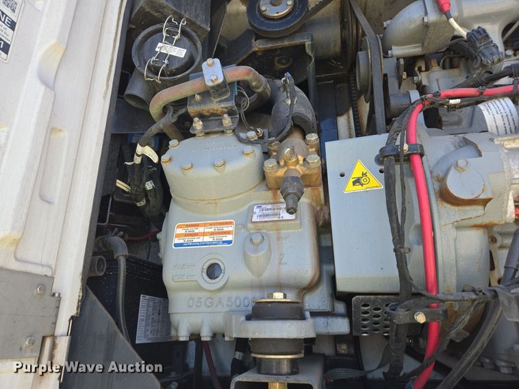 image for item DX1458 2007 Utility Trailer refrigerated van trailer