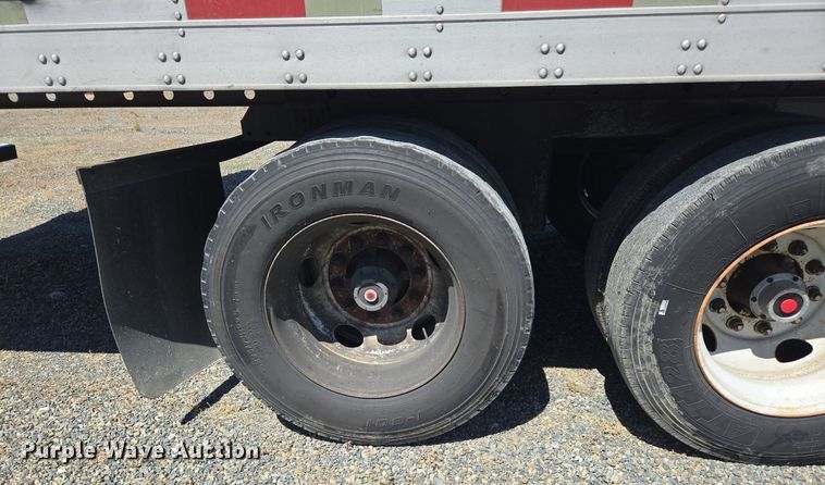 image for item DX1458 2007 Utility Trailer refrigerated van trailer