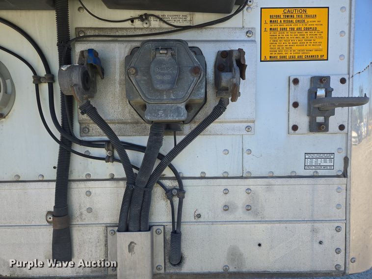 image for item DX1459 2007 Utility Trailer refrigerated van trailer