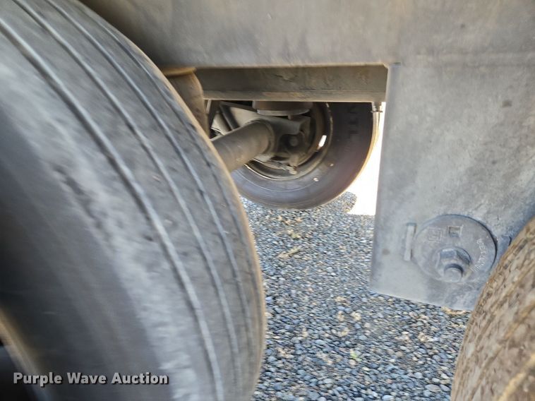 image for item DX1459 2007 Utility Trailer refrigerated van trailer