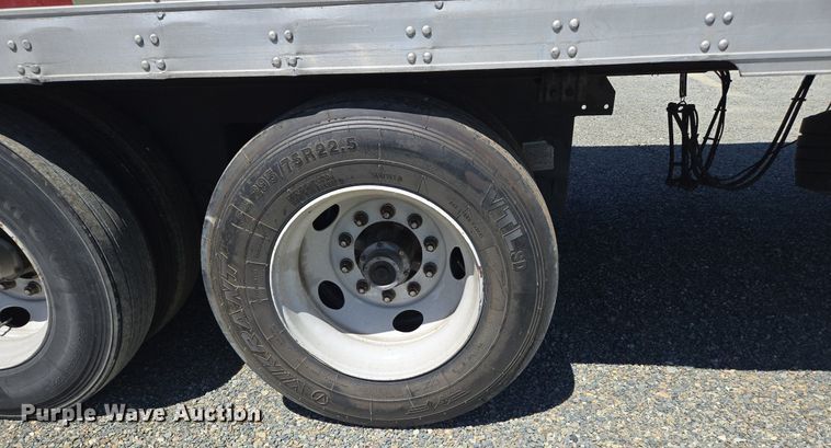 image for item DX1459 2007 Utility Trailer refrigerated van trailer