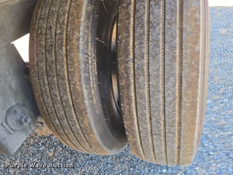 image for item DX1459 2007 Utility Trailer refrigerated van trailer