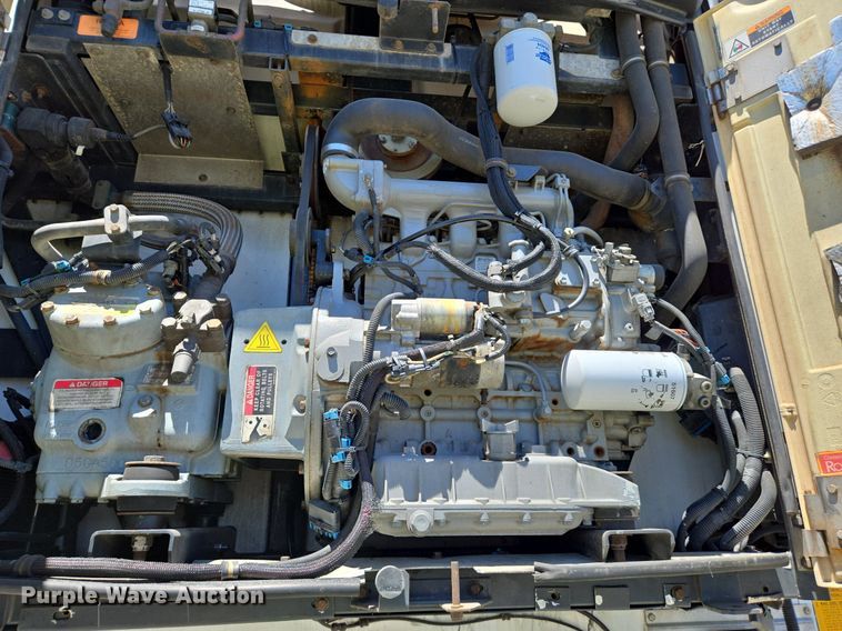 image for item DX1460 2007 Utility Trailer refrigerated van trailer