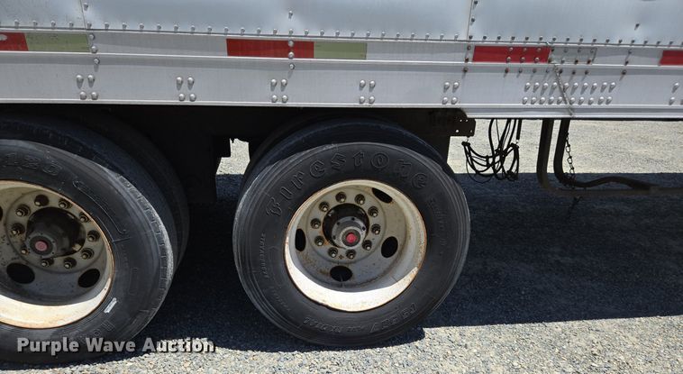 image for item DX1460 2007 Utility Trailer refrigerated van trailer
