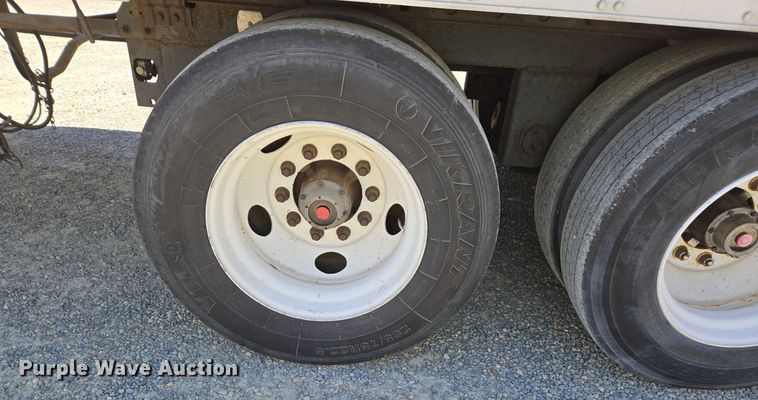 image for item DX1460 2007 Utility Trailer refrigerated van trailer