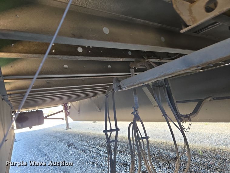 image for item DX1461 2007 Utility Trailer refrigerated van trailer