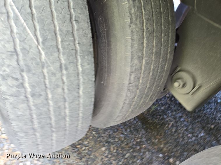 image for item DX1461 2007 Utility Trailer refrigerated van trailer