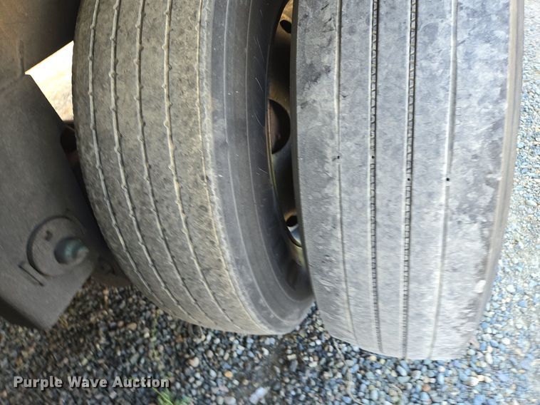 image for item DX1461 2007 Utility Trailer refrigerated van trailer