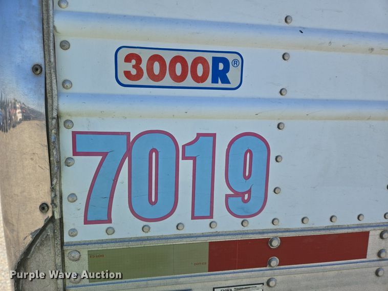 image for item DX1463 2007 Utility Trailer refrigerated van trailer