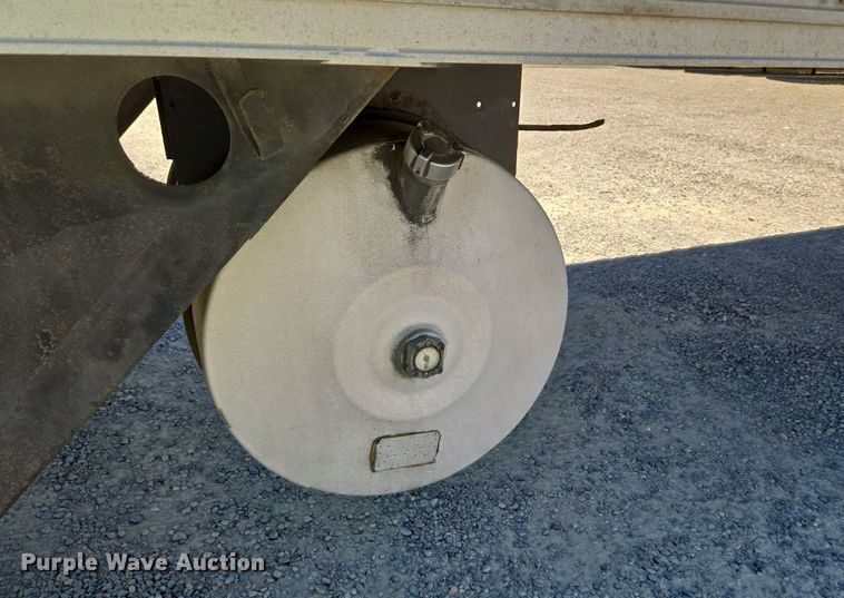 image for item DX1463 2007 Utility Trailer refrigerated van trailer