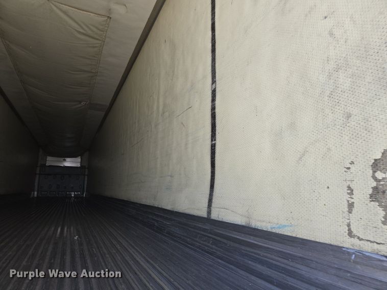 image for item DX1463 2007 Utility Trailer refrigerated van trailer