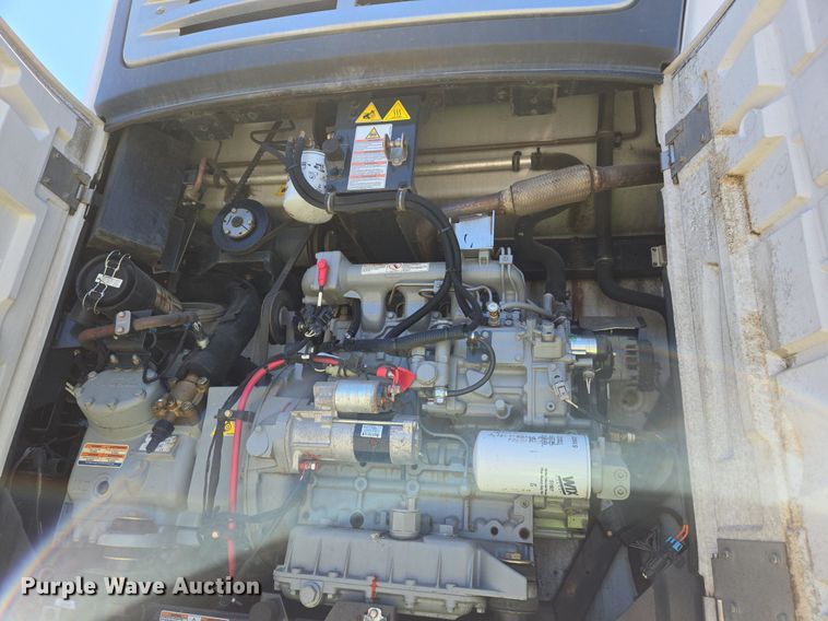 image for item DX1463 2007 Utility Trailer refrigerated van trailer