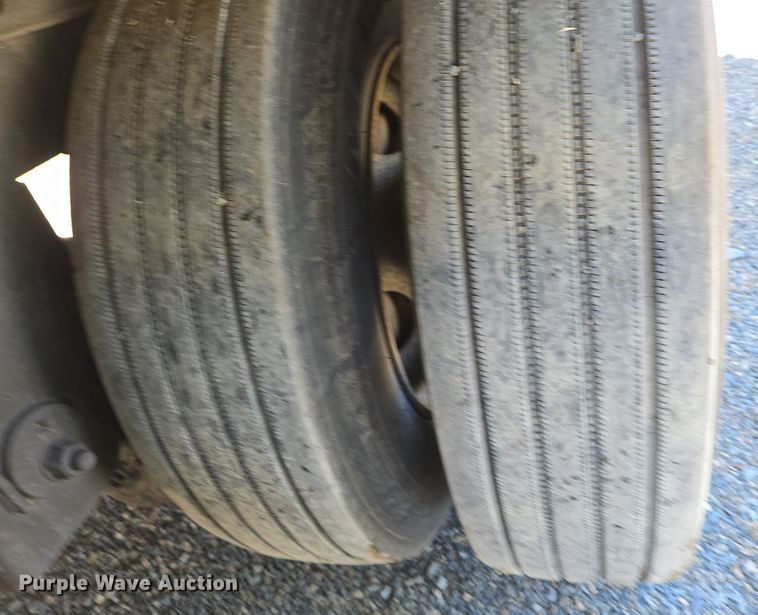 image for item DX1463 2007 Utility Trailer refrigerated van trailer