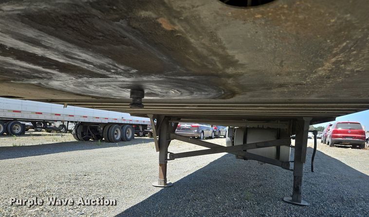 image for item DX1464 2007 Utility Trailer refrigerated van trailer 