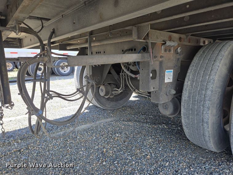 image for item DX1464 2007 Utility Trailer refrigerated van trailer 