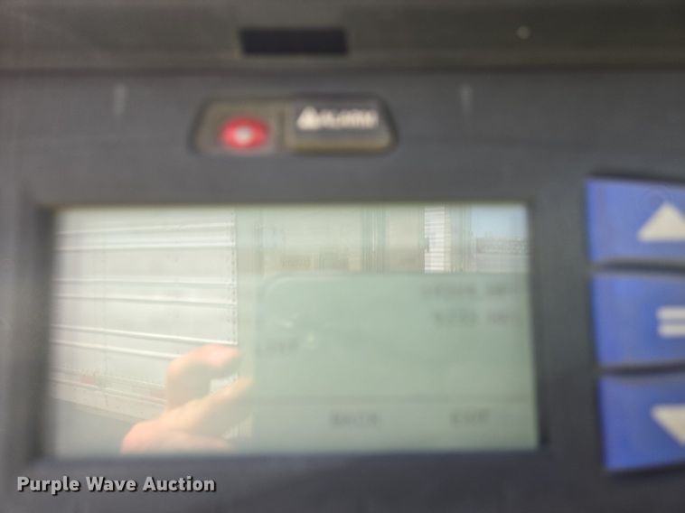 image for item DX1465 2007 Utility Trailer refrigerated van trailer