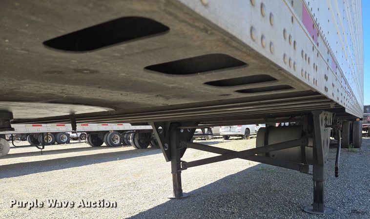 image for item DX1465 2007 Utility Trailer refrigerated van trailer