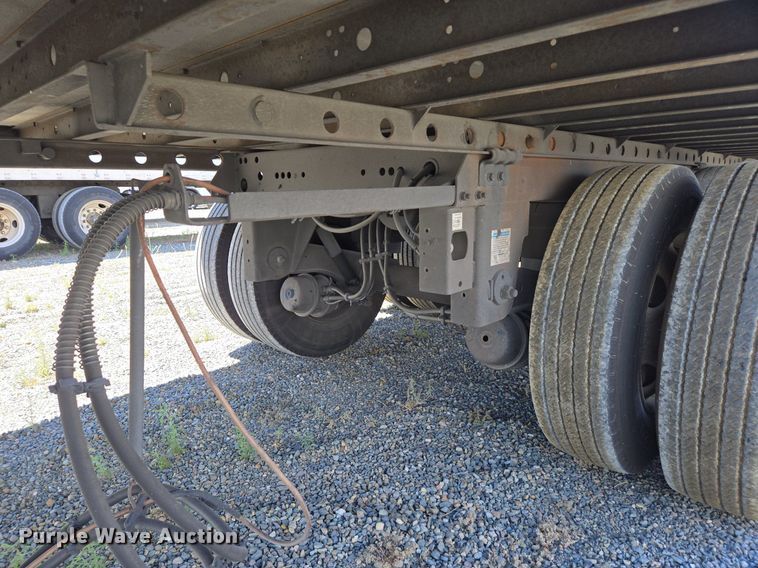 image for item DX1465 2007 Utility Trailer refrigerated van trailer