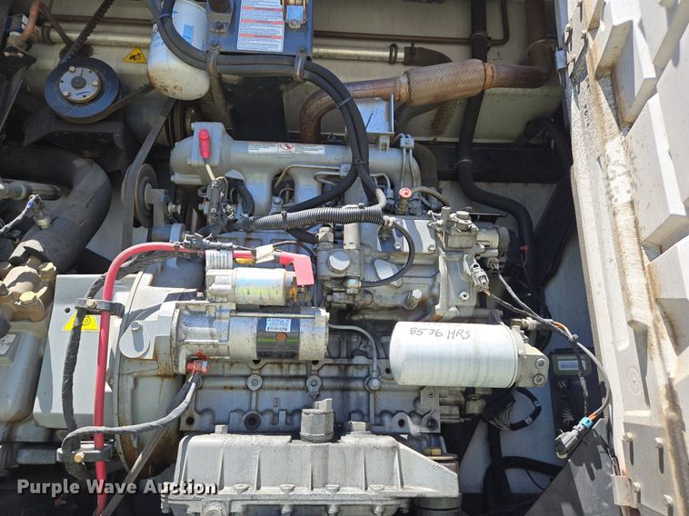 image for item DX1465 2007 Utility Trailer refrigerated van trailer