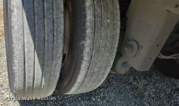 image for item DX1465 2007 Utility Trailer refrigerated van trailer