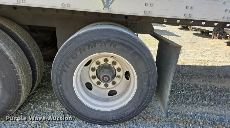 image for item DX1465 2007 Utility Trailer refrigerated van trailer