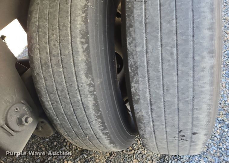 image for item DX1465 2007 Utility Trailer refrigerated van trailer