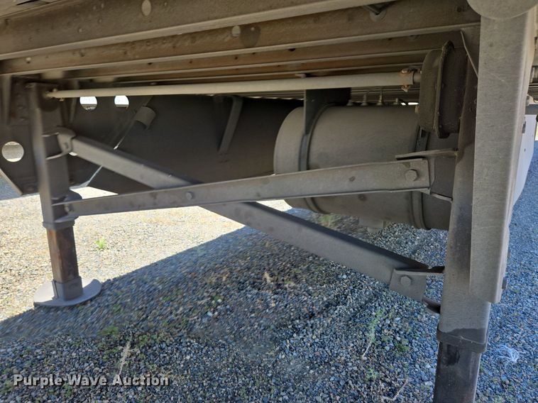 image for item DX1466 2007 Utility Trailer refrigerated van trailer