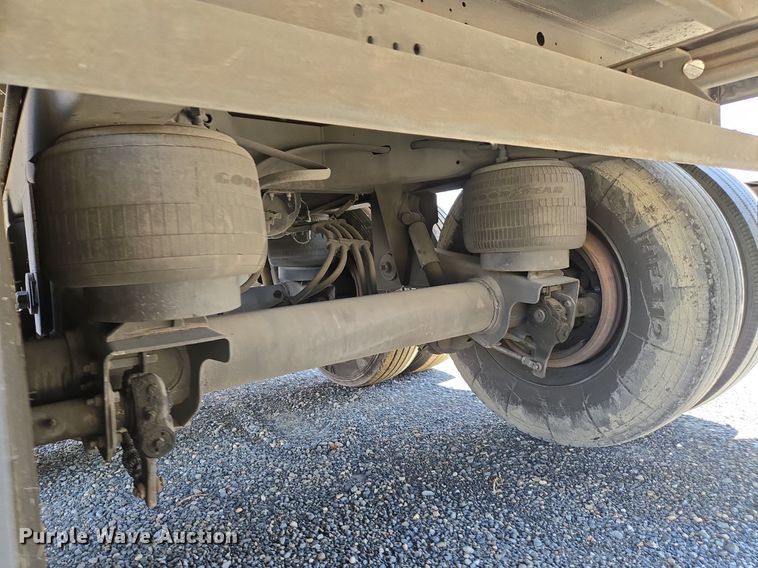 image for item DX1466 2007 Utility Trailer refrigerated van trailer