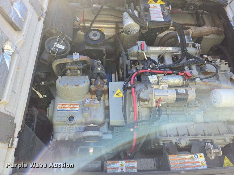 image for item DX1466 2007 Utility Trailer refrigerated van trailer