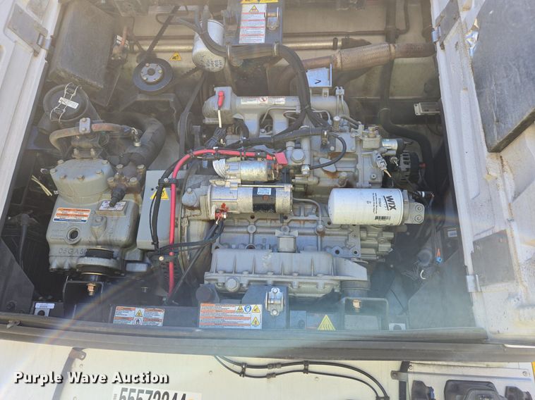 image for item DX1466 2007 Utility Trailer refrigerated van trailer