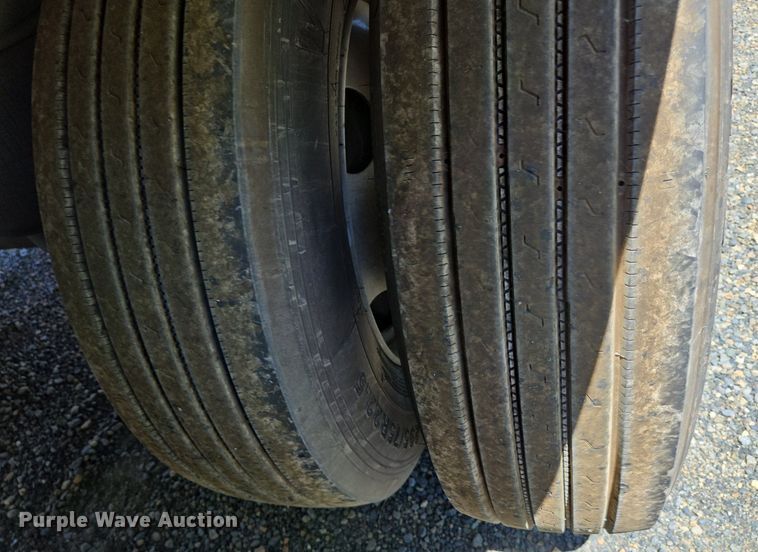 image for item DX1466 2007 Utility Trailer refrigerated van trailer