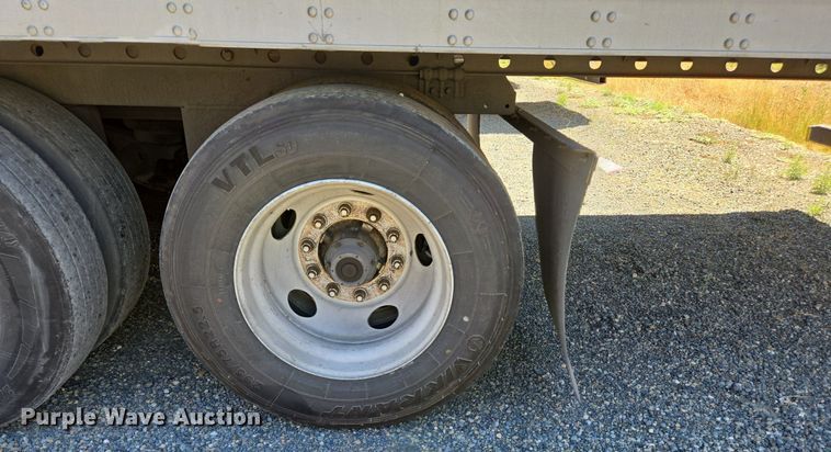 image for item DX1466 2007 Utility Trailer refrigerated van trailer