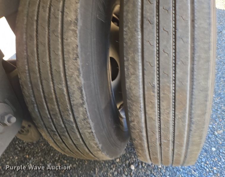 image for item DX1466 2007 Utility Trailer refrigerated van trailer