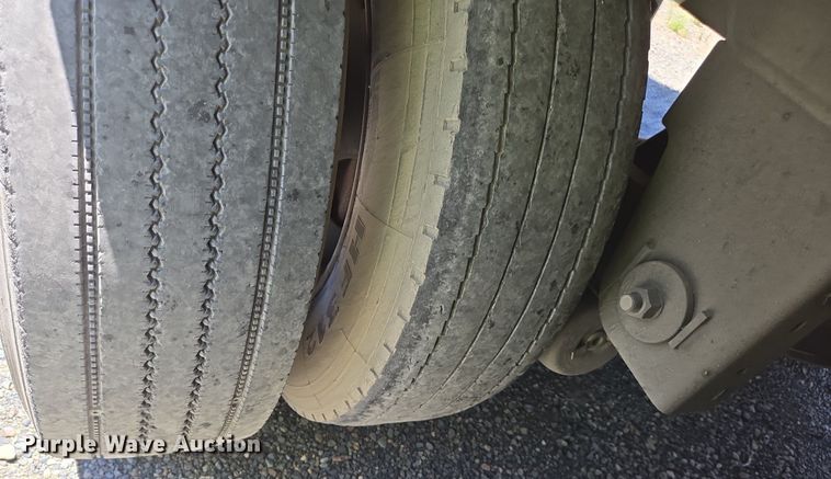 image for item DX1466 2007 Utility Trailer refrigerated van trailer