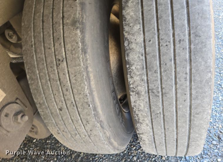 image for item DX1466 2007 Utility Trailer refrigerated van trailer