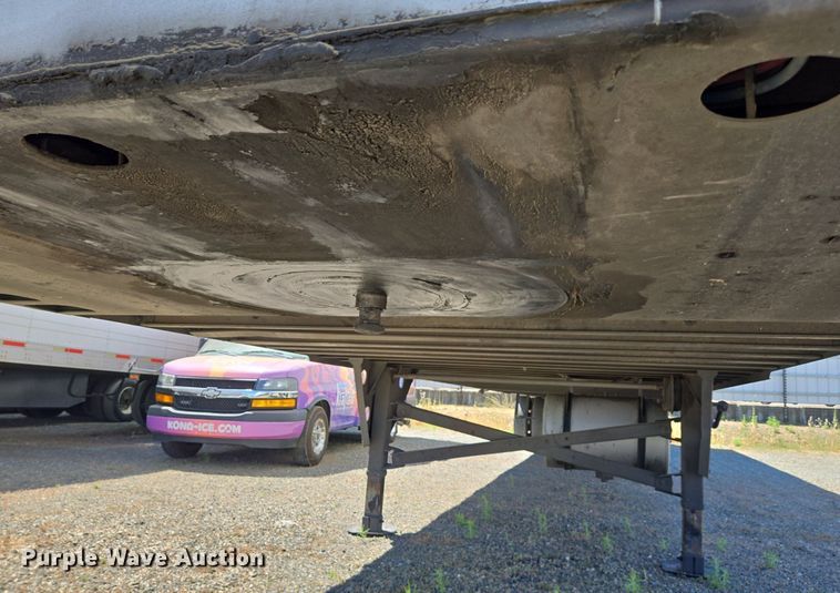 image for item DX1467 2007 Utility Trailer refrigerated van trailer 