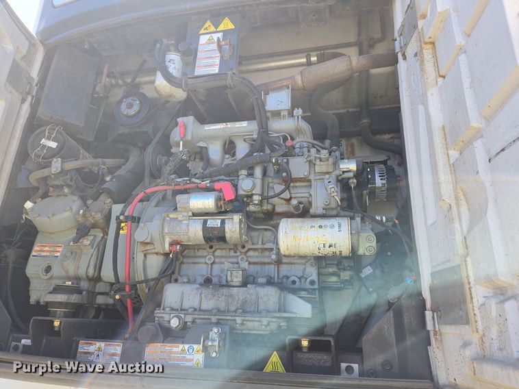 image for item DX1467 2007 Utility Trailer refrigerated van trailer 