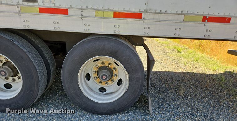 image for item DX1467 2007 Utility Trailer refrigerated van trailer 