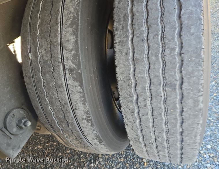 image for item DX1467 2007 Utility Trailer refrigerated van trailer 