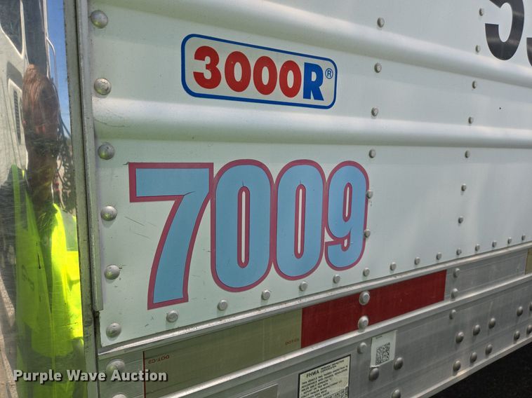 image for item DX1468 2007 Utility Trailer refrigerated van trailer