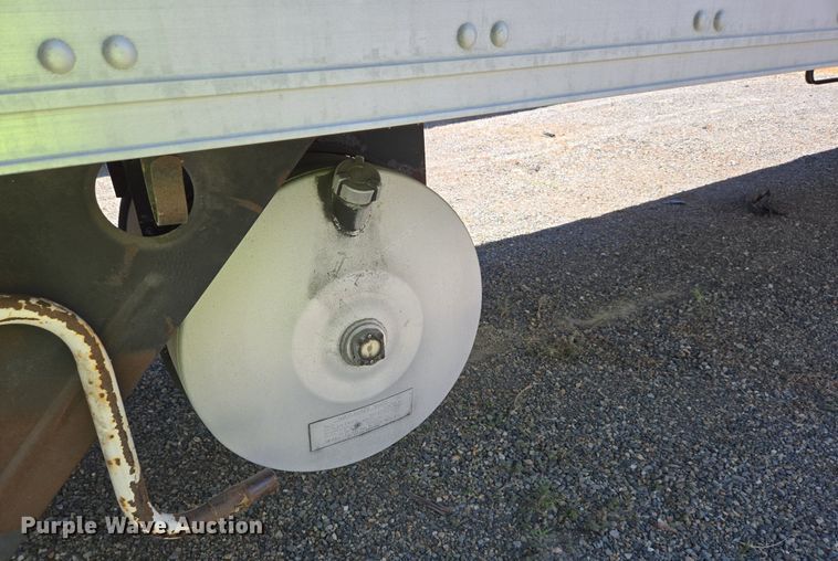 image for item DX1468 2007 Utility Trailer refrigerated van trailer