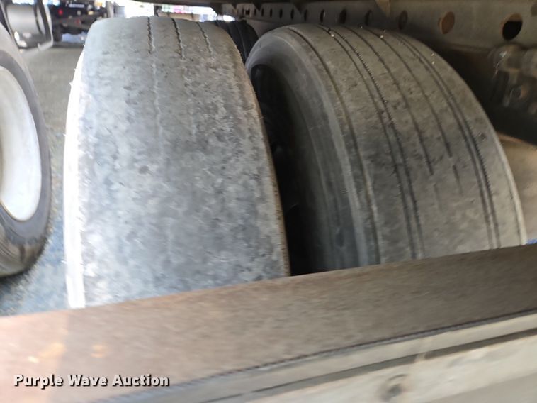 image for item DX1468 2007 Utility Trailer refrigerated van trailer