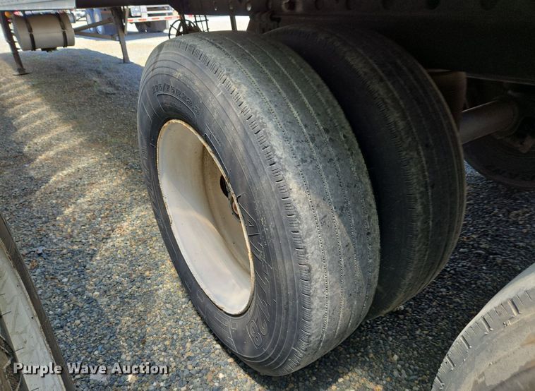 image for item DX1468 2007 Utility Trailer refrigerated van trailer