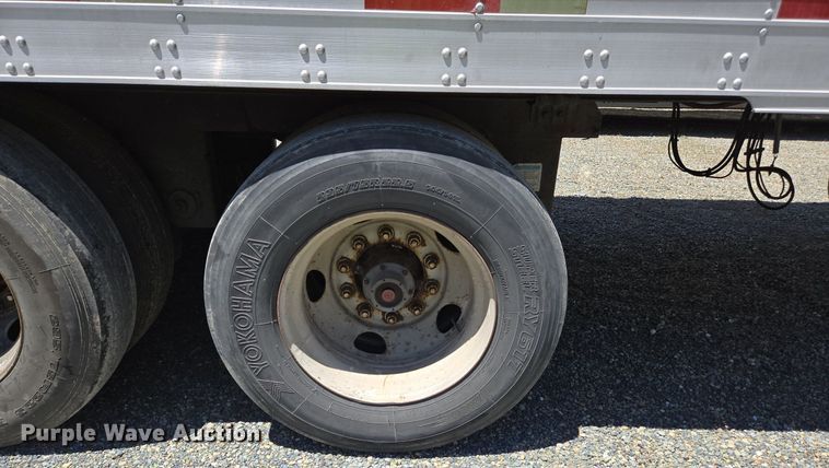 image for item DX1468 2007 Utility Trailer refrigerated van trailer