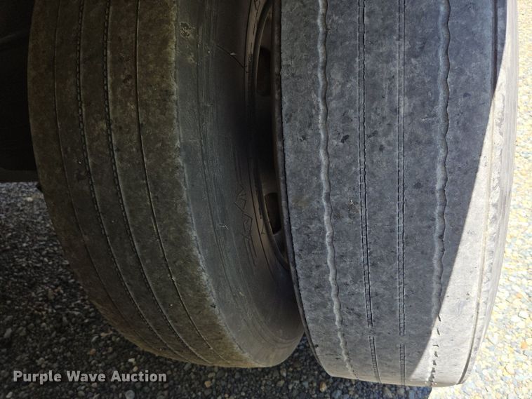 image for item DX1468 2007 Utility Trailer refrigerated van trailer