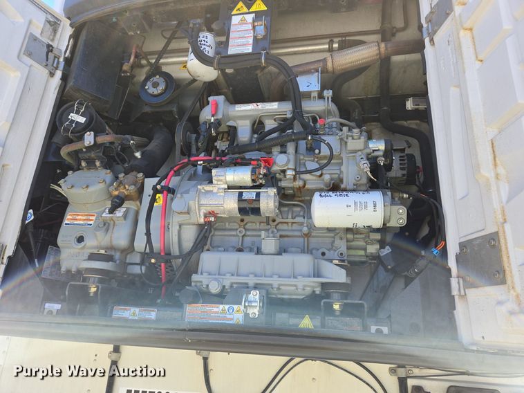 image for item DX1469 2007 Utility Trailer refrigerated van trailer