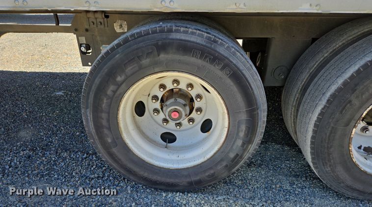 image for item DX1469 2007 Utility Trailer refrigerated van trailer